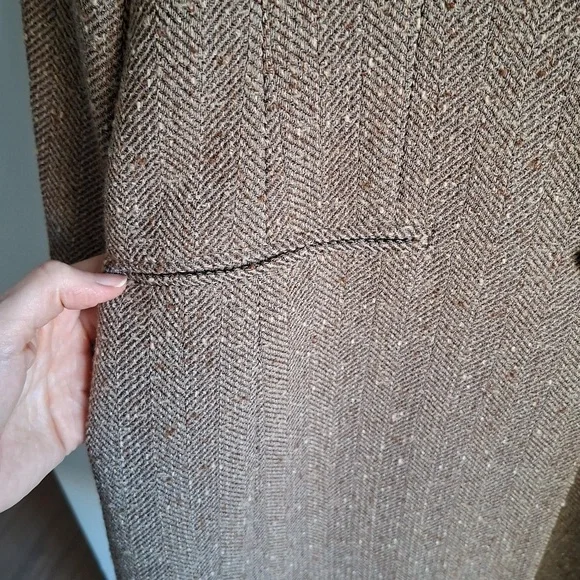 Emanuel Ungaro Vintage Tan Tweed/Wool Single-breasted Overcoat (Size 8; EU 42) - Picture 7 of 12